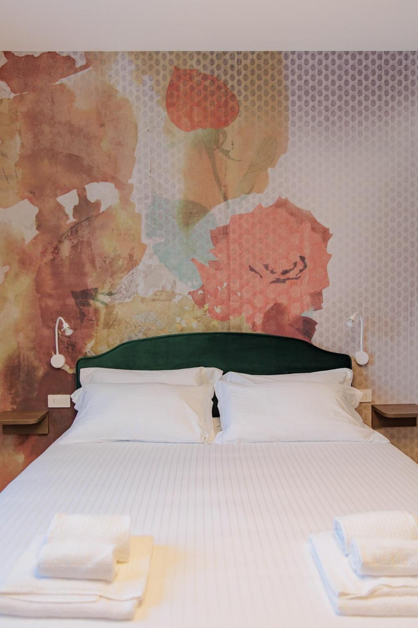 Ophelia Hotel Cazzago San Martino Luaran gambar