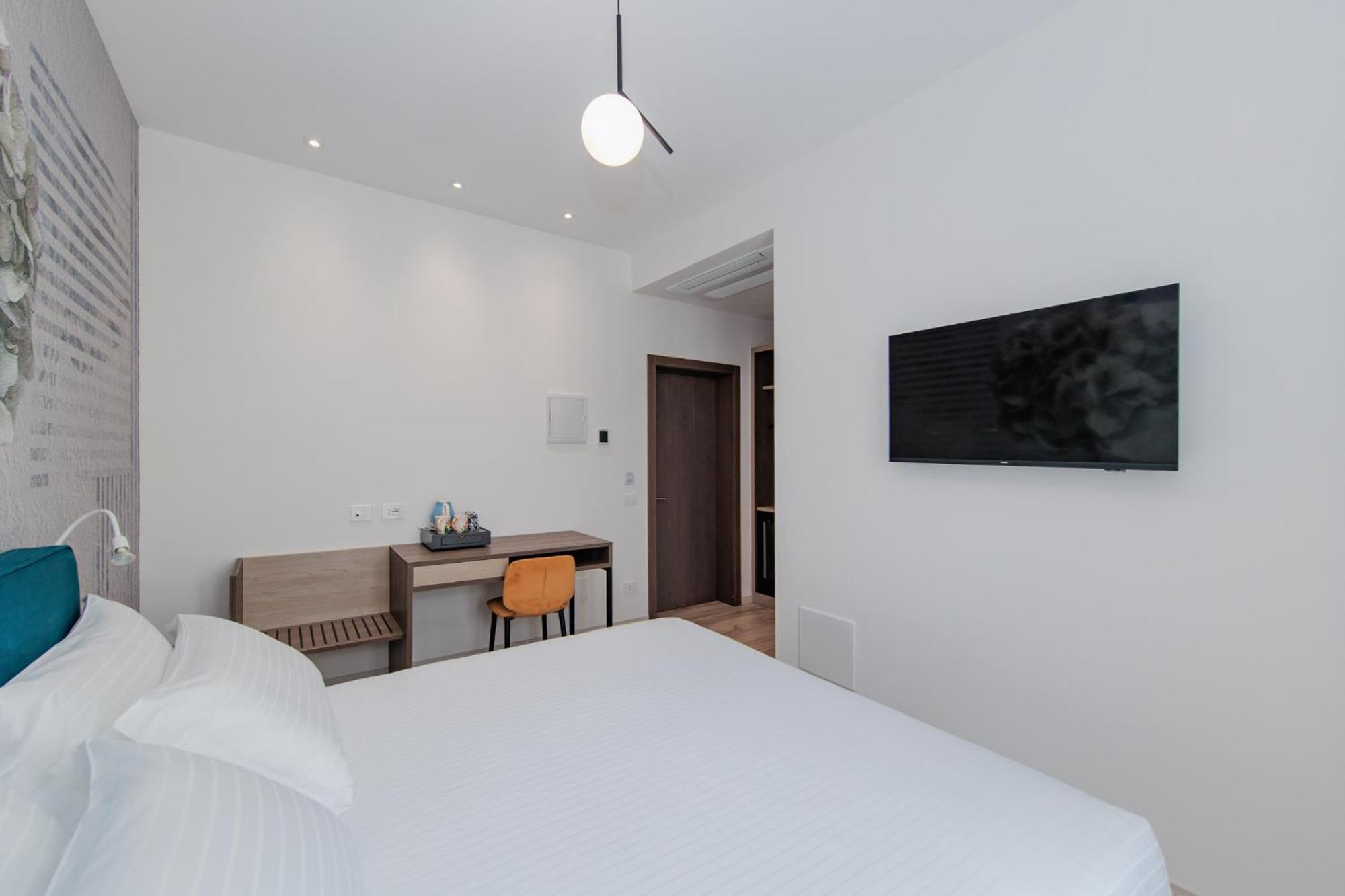 Ophelia Hotel Cazzago San Martino Luaran gambar